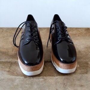 ALDO "Werelia" Black Patent Leather Platform Oxfords - Size 9